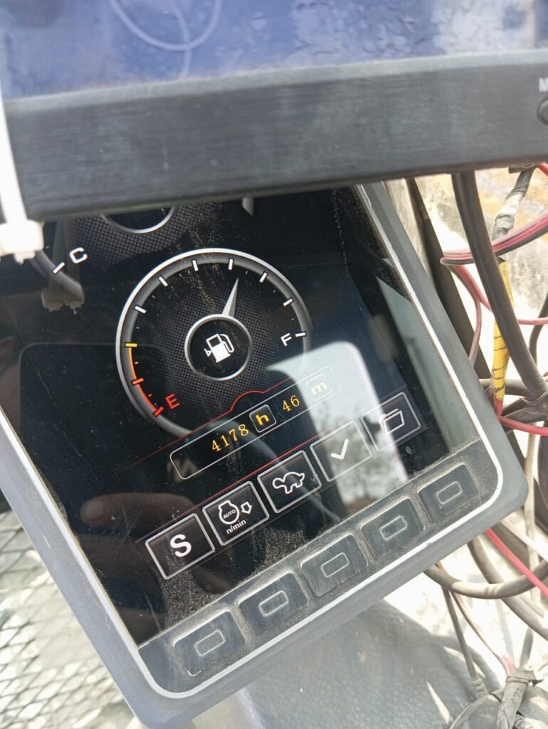 1002831543